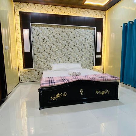 Mandir Saket Bhawan Hotel Ayodhya Bagian luar foto