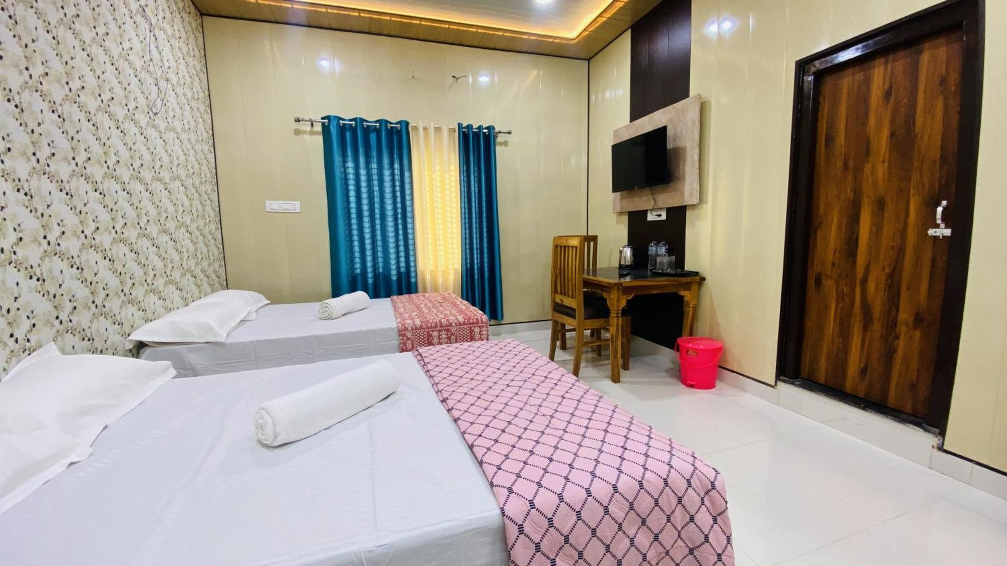 Mandir Saket Bhawan Hotel Ayodhya Bagian luar foto