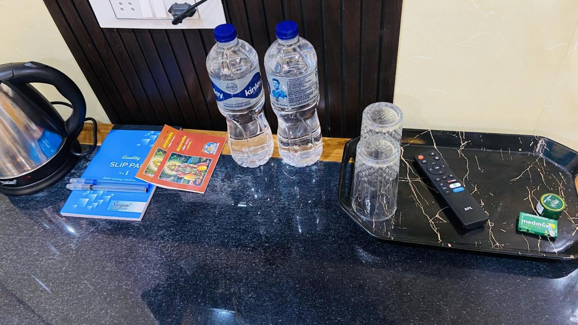 Mandir Saket Bhawan Hotel Ayodhya Bagian luar foto
