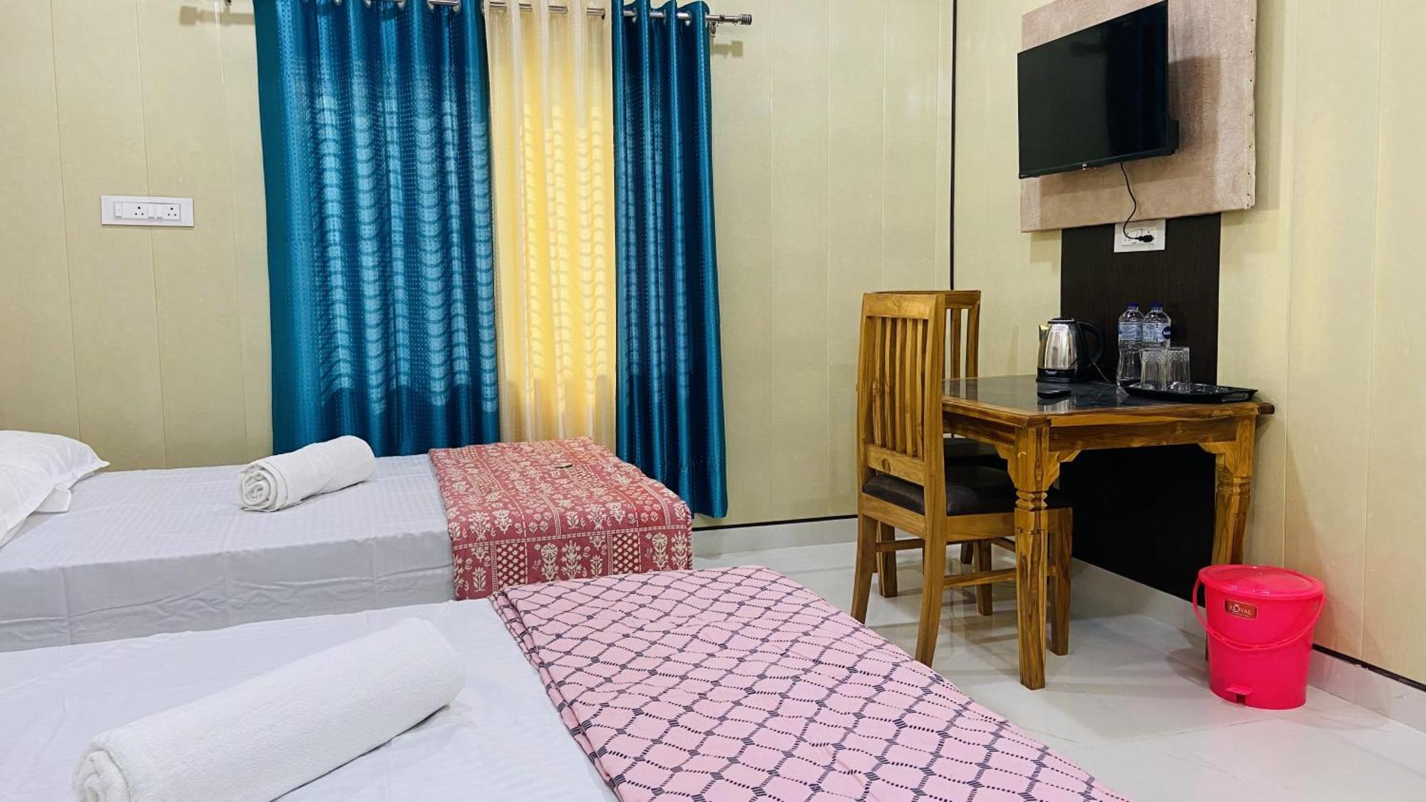Mandir Saket Bhawan Hotel Ayodhya Bagian luar foto