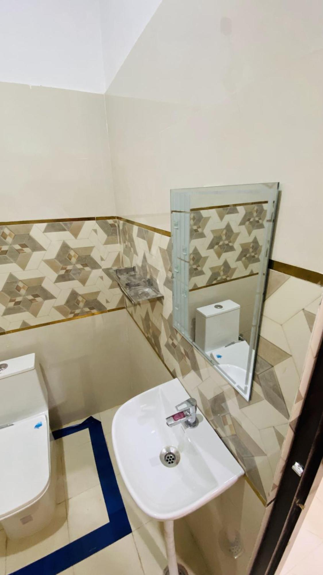Mandir Saket Bhawan Hotel Ayodhya Bagian luar foto